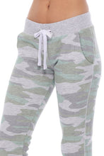 Load image into Gallery viewer, Camo Fleece Joggers